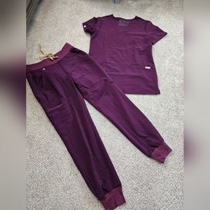 Figs set deep purple